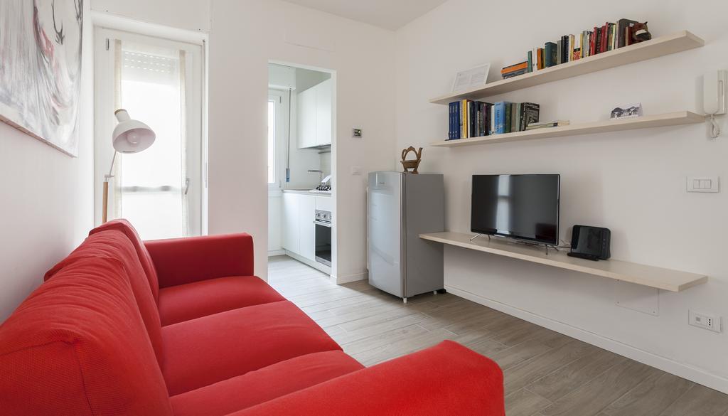Italianway-Veniero 8 Apartment Милано Екстериор снимка